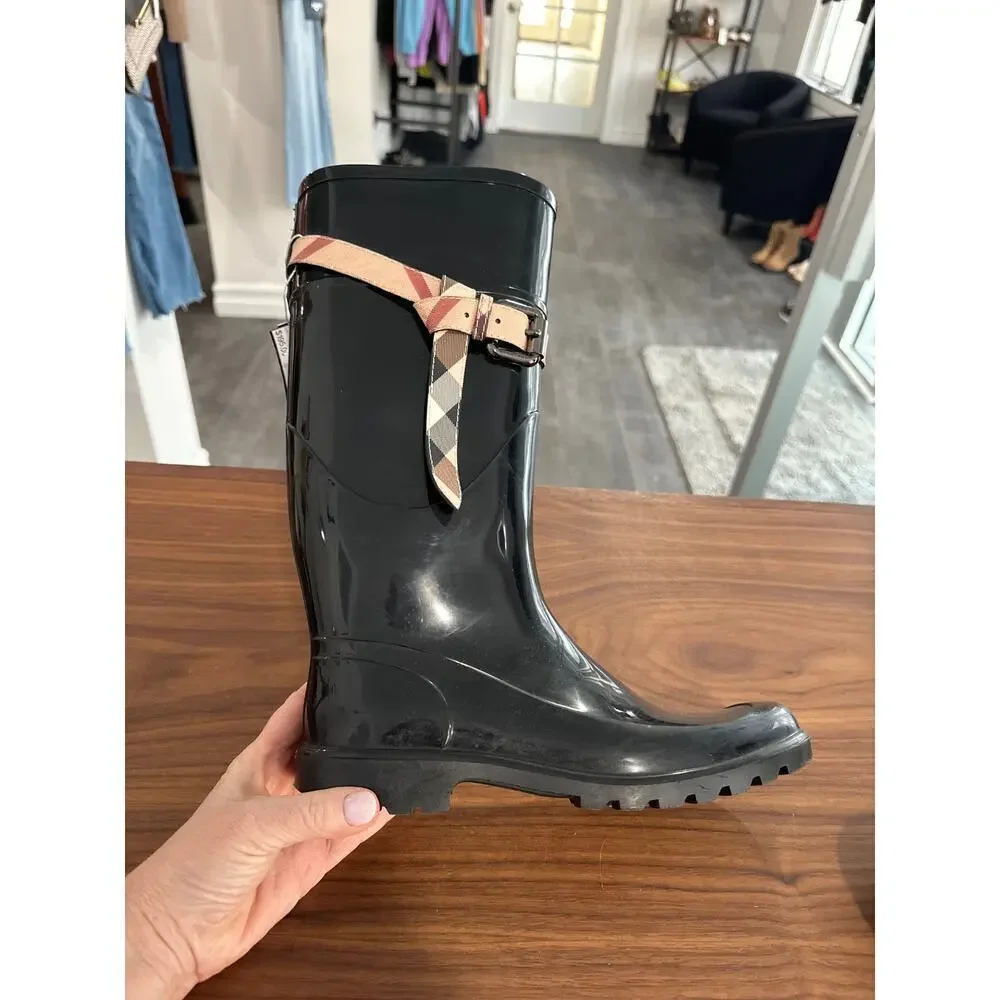 Burberry Kenyon Nova Check Belt Rain Boots Size 38(8)
